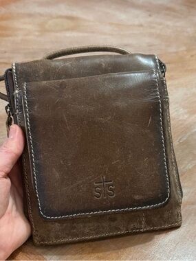 STS Ranch-wear cross body bag.